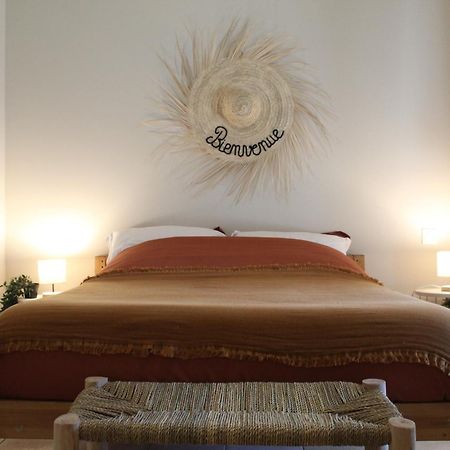 Hotel Mas Eva Mouries Zewnętrze zdjęcie